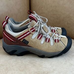 Keen Women's Targhee II Waterproof Leather Hiking Shoe 7 Outdoors Trails Durable